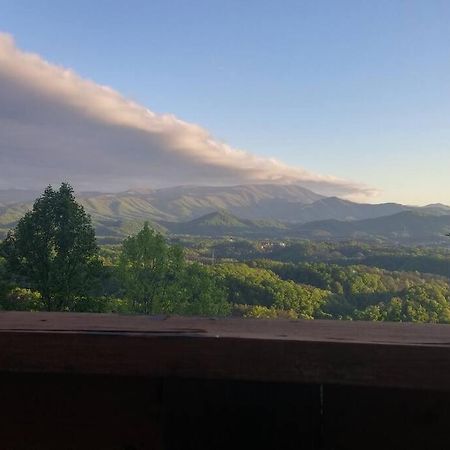 塞维尔维尔Yogi'S Den: Breathtaking Views! 3 Min To Dollywood, On 1 Acre!别墅 外观 照片