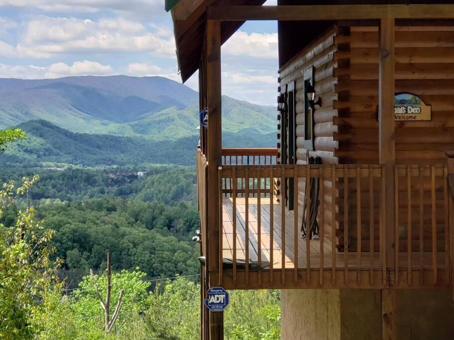 塞维尔维尔Yogi'S Den: Breathtaking Views! 3 Min To Dollywood, On 1 Acre!别墅 外观 照片
