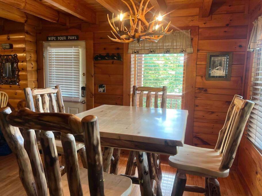 塞维尔维尔Yogi'S Den: Breathtaking Views! 3 Min To Dollywood, On 1 Acre!别墅 外观 照片