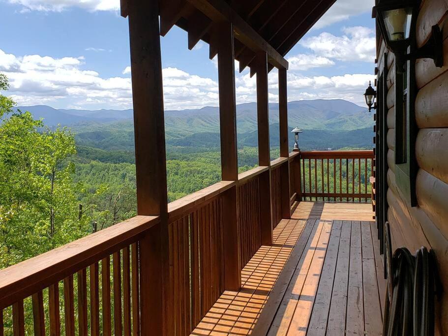 塞维尔维尔Yogi'S Den: Breathtaking Views! 3 Min To Dollywood, On 1 Acre!别墅 外观 照片