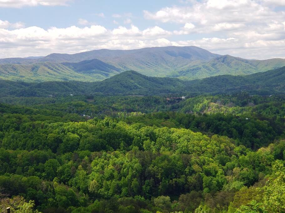 塞维尔维尔Yogi'S Den: Breathtaking Views! 3 Min To Dollywood, On 1 Acre!别墅 外观 照片