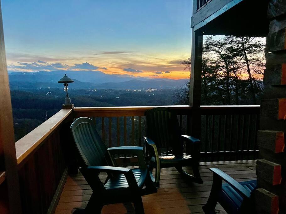塞维尔维尔Yogi'S Den: Breathtaking Views! 3 Min To Dollywood, On 1 Acre!别墅 外观 照片