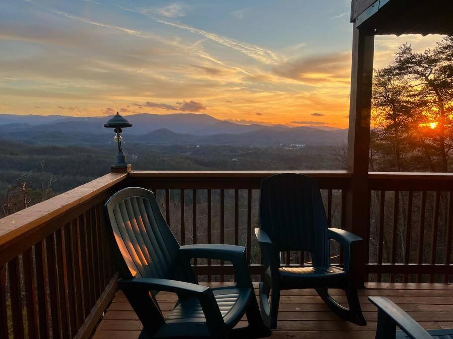 塞维尔维尔Yogi'S Den: Breathtaking Views! 3 Min To Dollywood, On 1 Acre!别墅 外观 照片