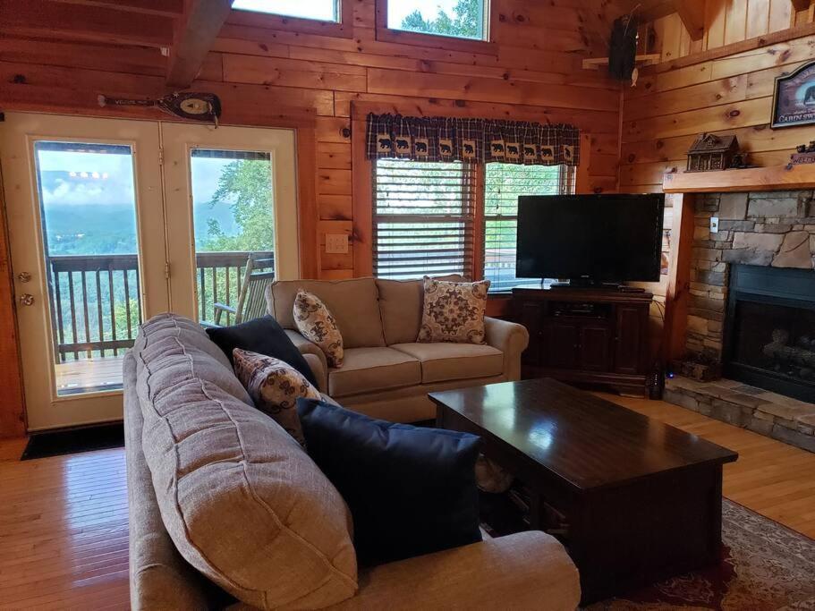 塞维尔维尔Yogi'S Den: Breathtaking Views! 3 Min To Dollywood, On 1 Acre!别墅 外观 照片
